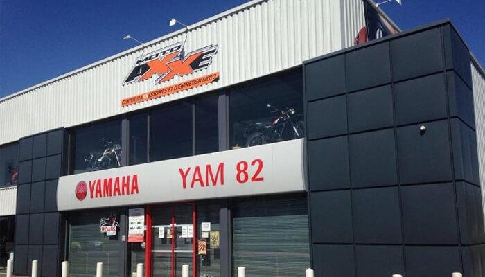 motorcycle rental Yam 82