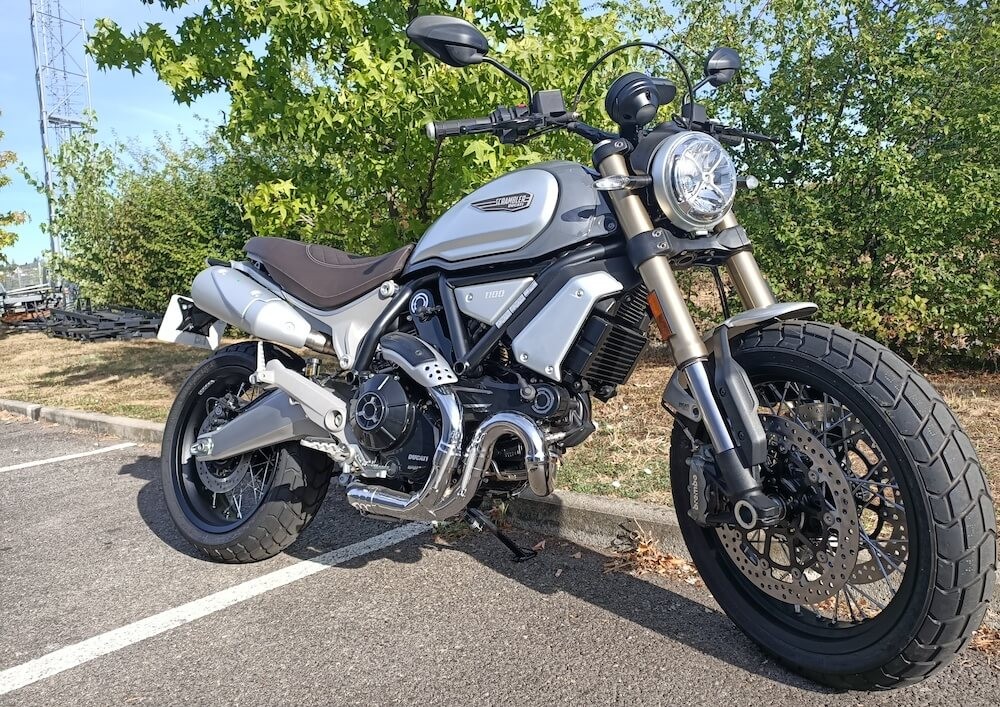 Location moto Pau KTM 790 Duke L 1