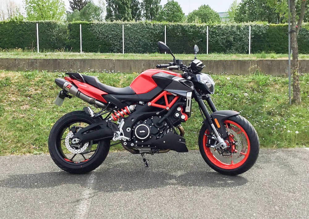Location moto Mayenne Aprilia Shiver 900 2