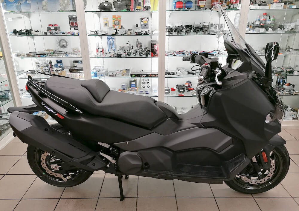 Location scooter Nantes Sym Joymax Z 300 1