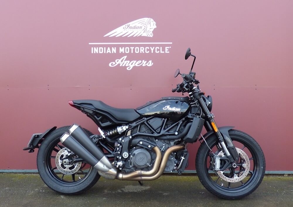 Location moto Pau KTM 790 Duke L 1