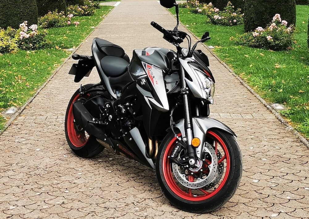 Location moto Pau KTM 790 Duke L 1