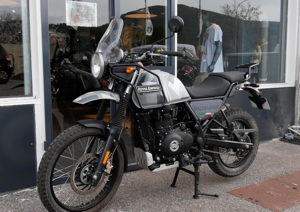 location moto Pau Royal Enfield 650 Interceptor 1
