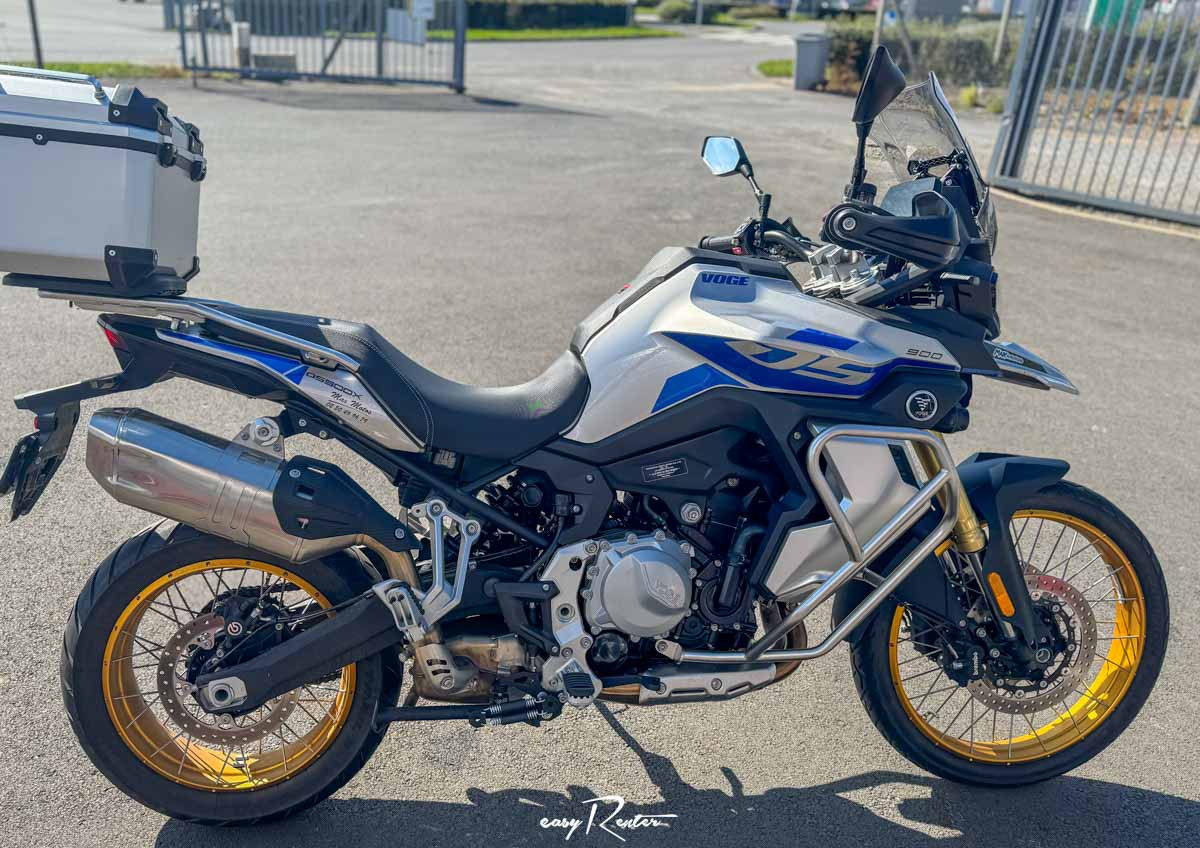 location moto Vannes Voge 900 DSX 1