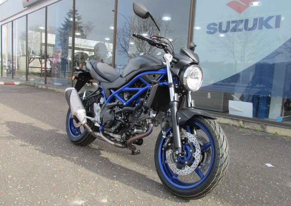 location moto Blois Suzuki Noir 650 SV  12313