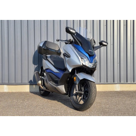 location moto Honda Forza 125