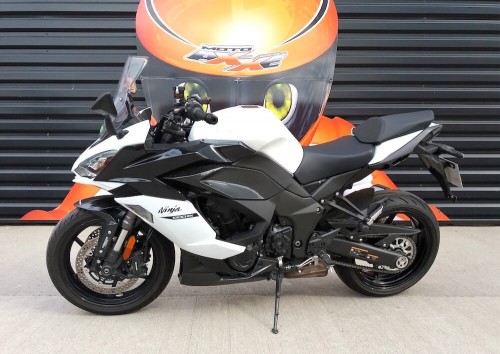 location moto Le Mans Kawasaki Z 650 1