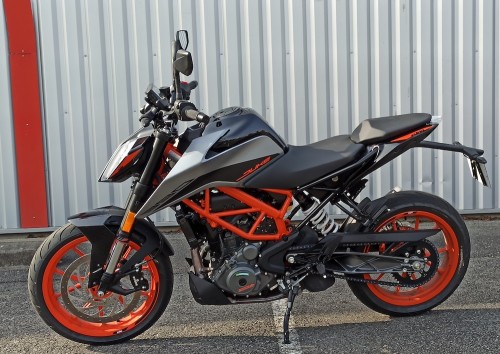 Location moto Pau KTM 790 Duke L 1