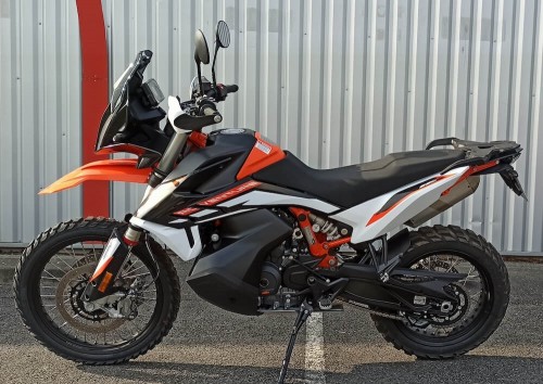 Location moto Pau KTM 790 Duke L 1