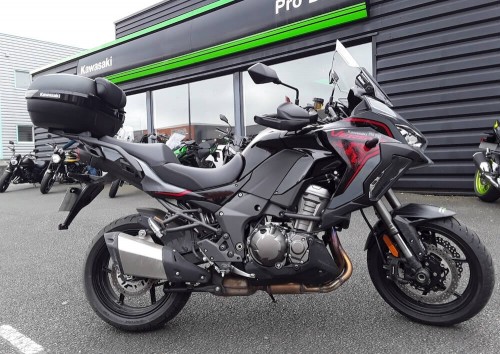 Location moto Angers Kawasaki w800 4