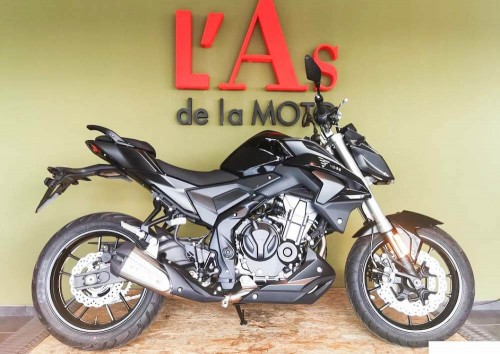 location moto salon-de-provence Mash 400 Five Hundred 1