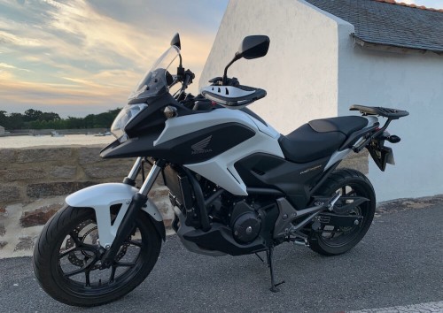 Location moto Arradon Honda NC 750 XD 3