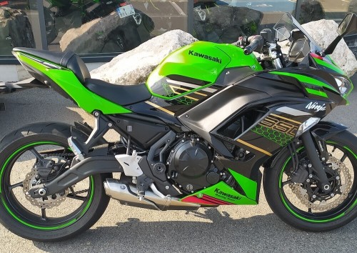 Location moto Angers Kawasaki w800 4