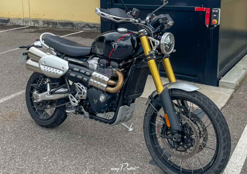 location moto Lyon Triumph Bonneville T100 A2 1