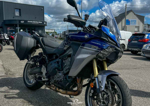 location moto Vannes Yamaha Tracer 900 GT Y-AMT 1