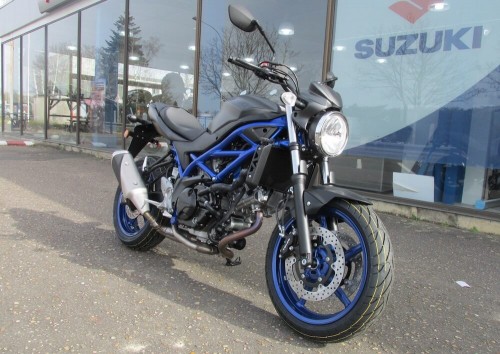 location moto Blois Suzuki Noir 650 SV  12313
