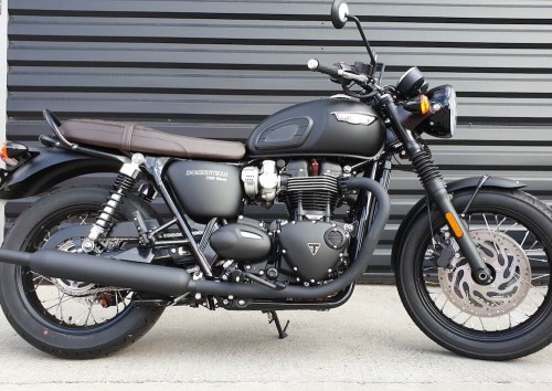location moto Le Mans Triumph Bonneville T100