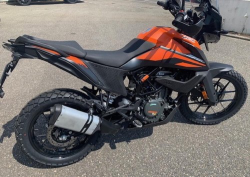 Location moto Pau KTM 790 Duke L 1