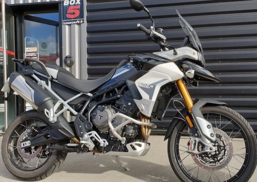 location moto Le Mans Triumph Bonneville T100