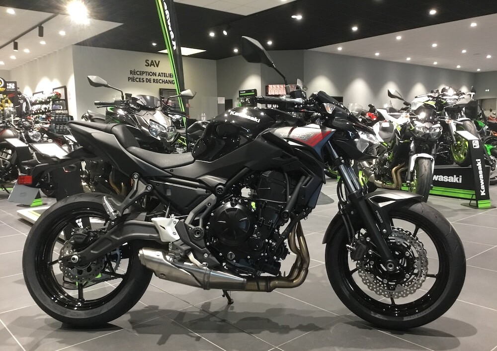 location moto vannes Yamaha MT07 Tracer 1
