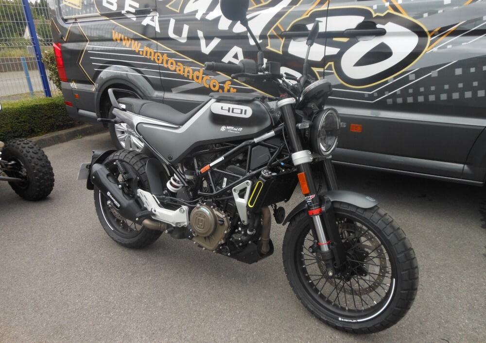 Location moto Laval Yamaha MT07 1