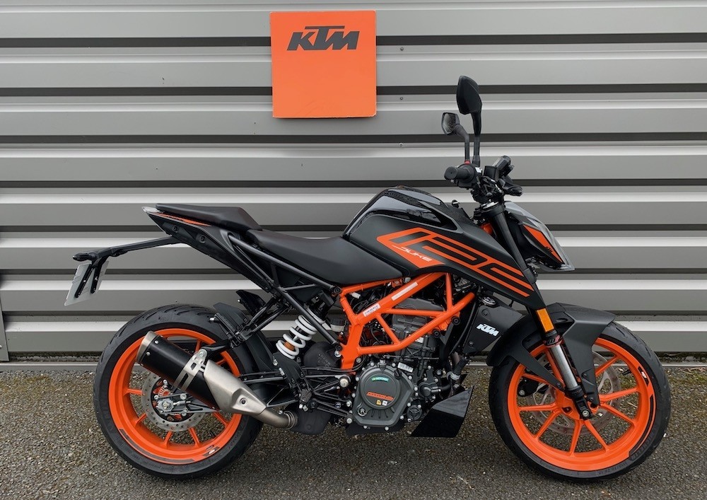 Location moto Laval Yamaha MT07 1