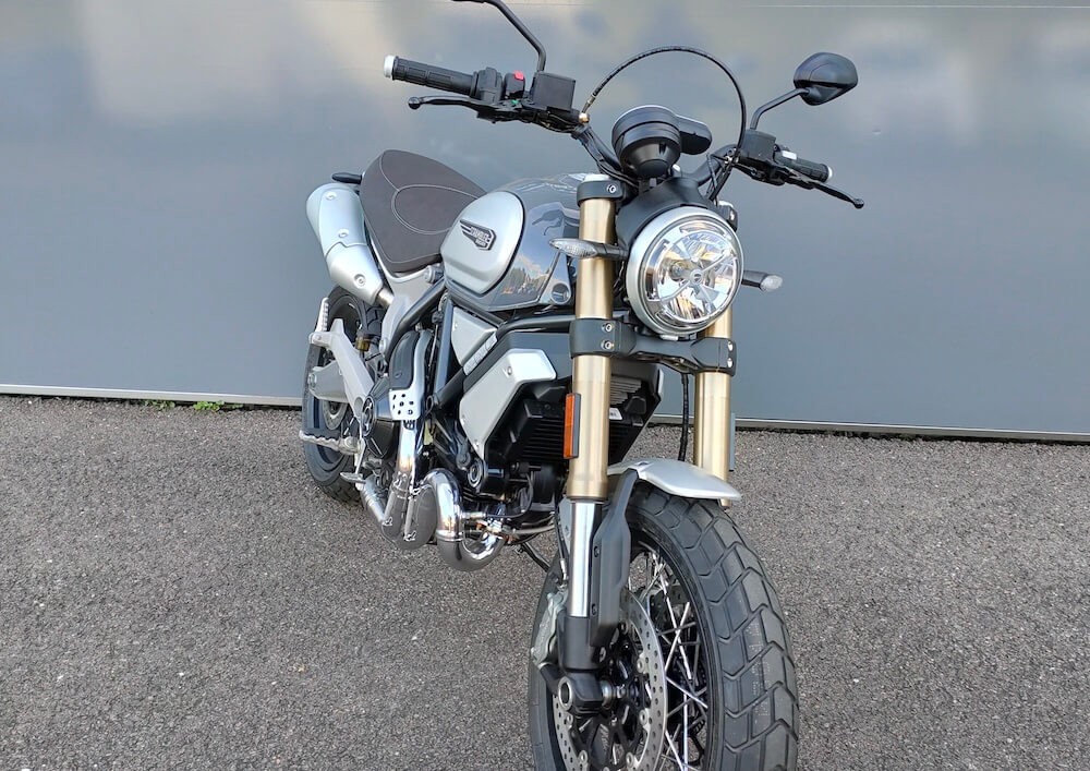 Location moto Laval Yamaha MT07 1