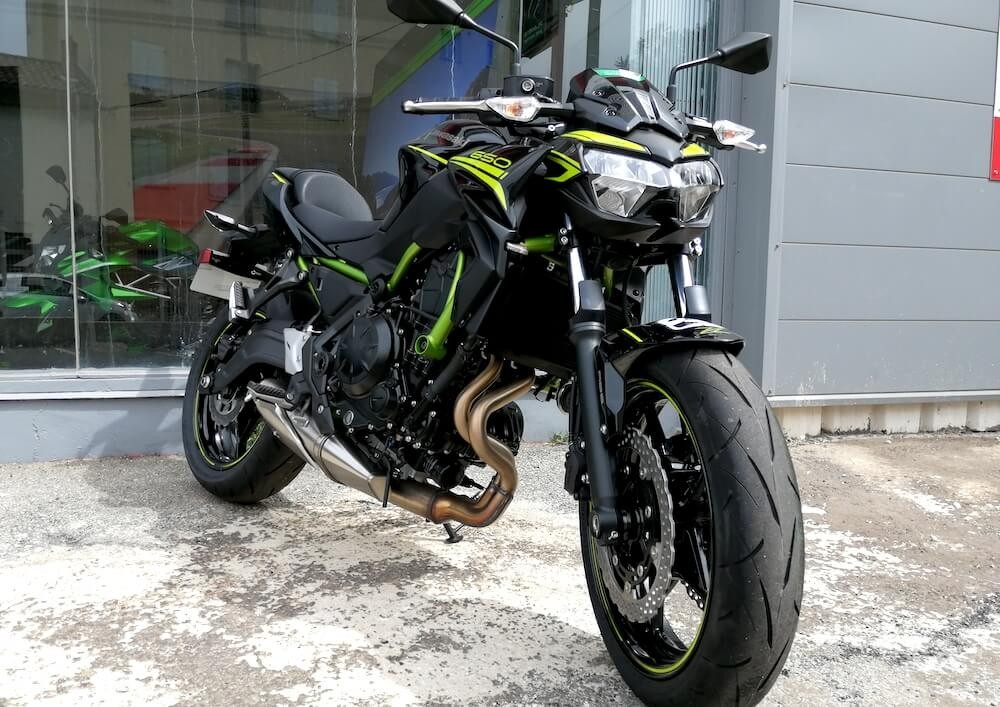 Location moto Laval Yamaha MT07 1