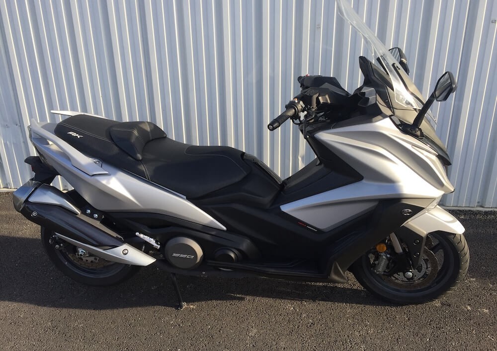 Location moto Laval Ducati 400 Scrambler 1