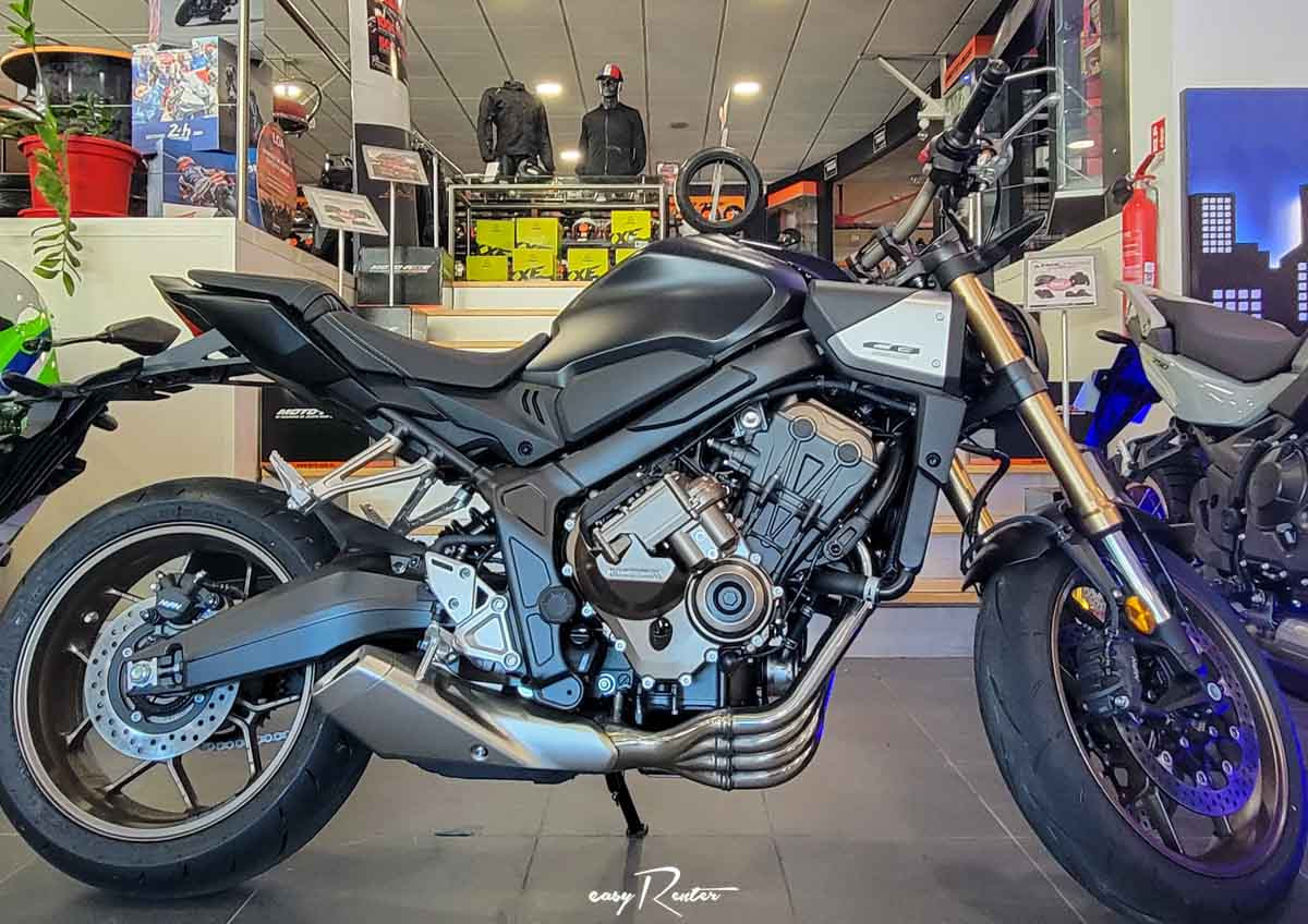 Location moto Nantes Yamaha MT07 ABS A2 1