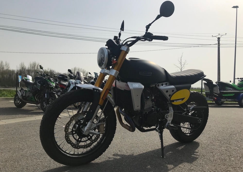 Location moto Laval Yamaha MT07 1