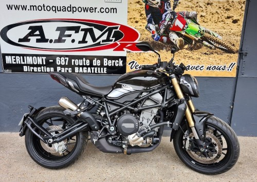 Location moto Saint-Lô Triumph Bonneville 1