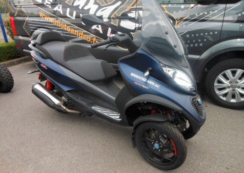 Location moto Laval Yamaha MT07 1