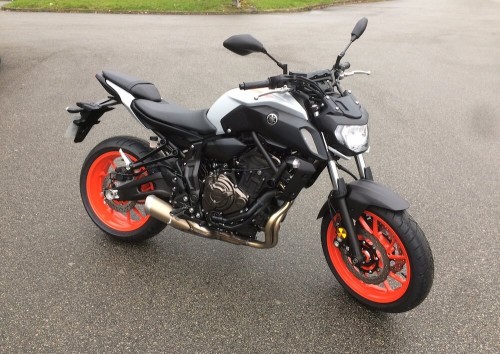 Location moto Laval Yamaha MT07 1