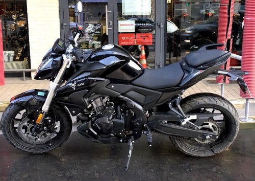 location moto metz honda 500 cbr