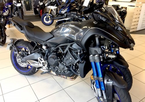 Location moto vannes Yamaha MT09 Tracer 4