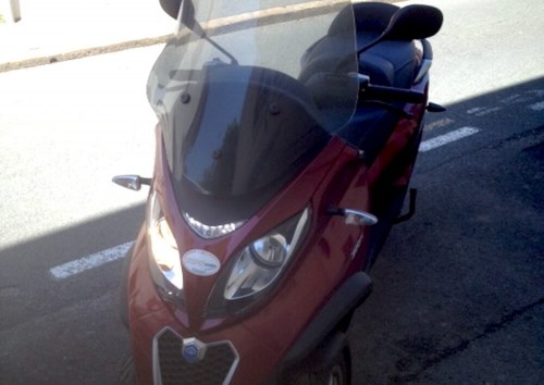 Location Scooter Toulouse Piaggio MP3 LT Sport 1