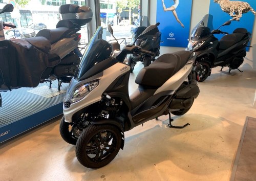 location scooter rouen Piaggio MP3 500 HPE 3