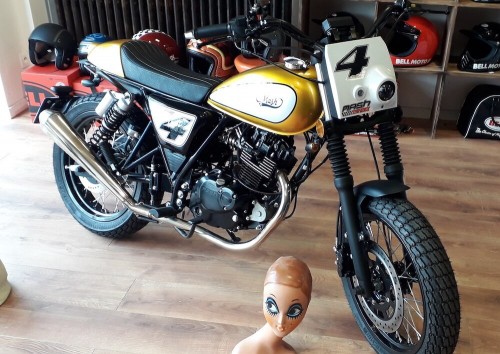 Location moto Saint-Lô Triumph Bonneville 1