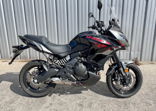 Location moto Laval Yamaha MT07 1