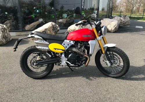 Location moto Laval Yamaha MT07 1