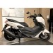 Montauban Yamaha NMAX 125 scooter rental 3